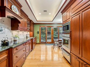 10 Short Path, Saint James, NY 11780