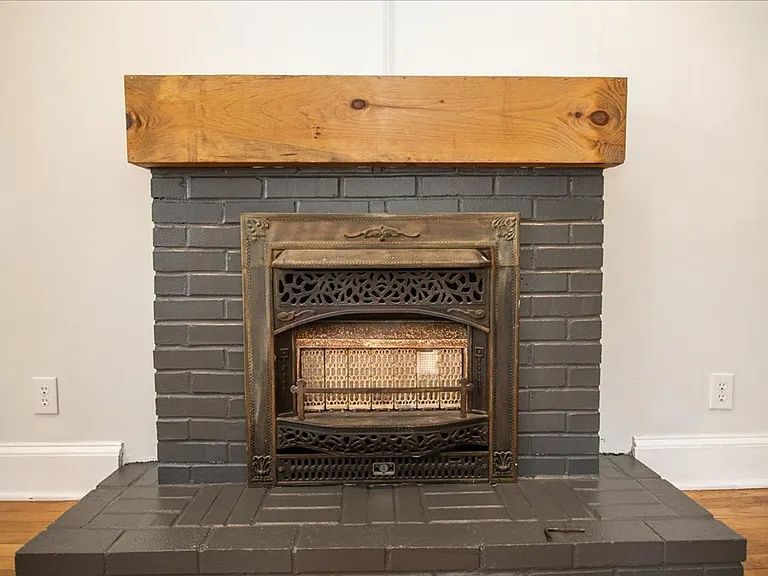 678 Vernon Ave SE — Photo 8