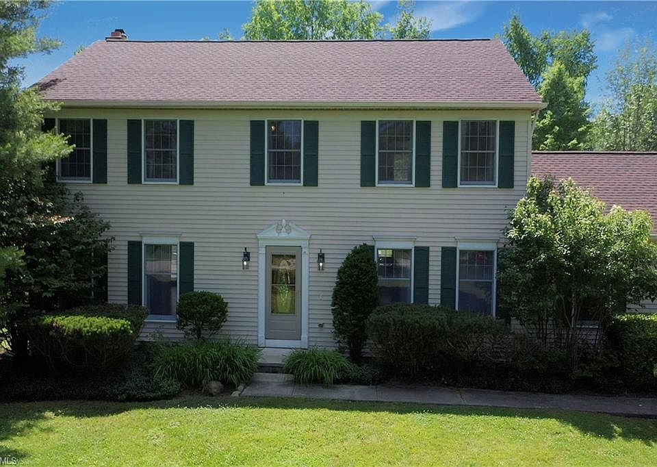 1st image of 11955 Oakwood Ln
