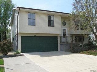 3196 Lupine Dr, Arnold, MO 63010
