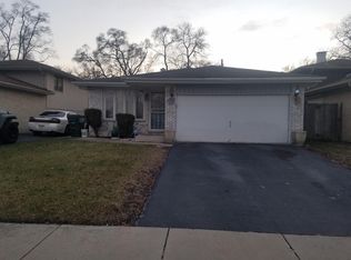14250 Shepard Dr, Dolton, IL