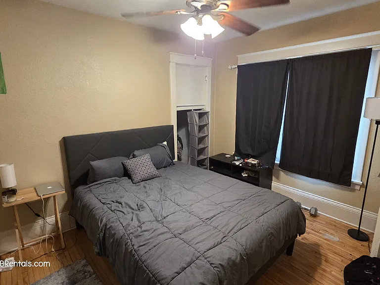 3141 Aldrich Ave S — Photo 12