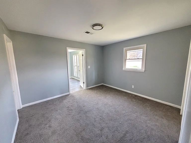 2226 Windcrest Dr — Photo 11