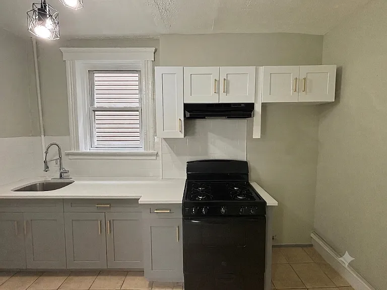 331 E Jersey St #2BB — Photo 1