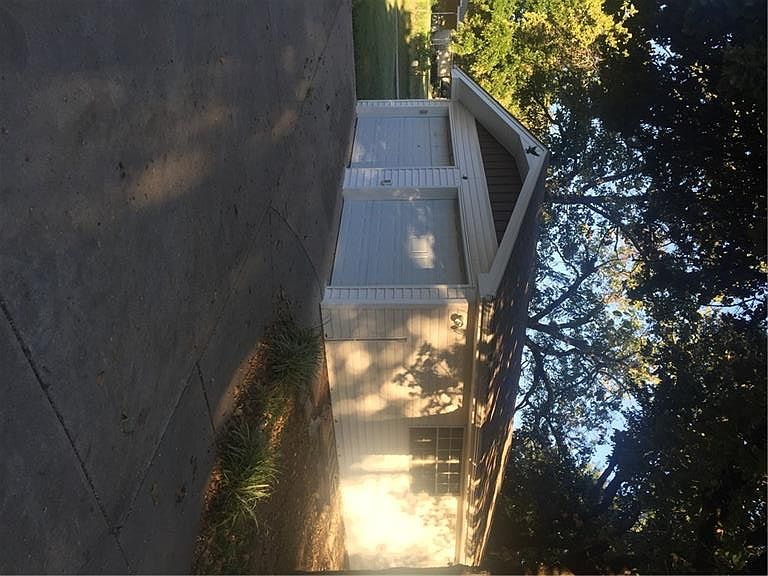 2nd image of 11450 E Sewell Ave