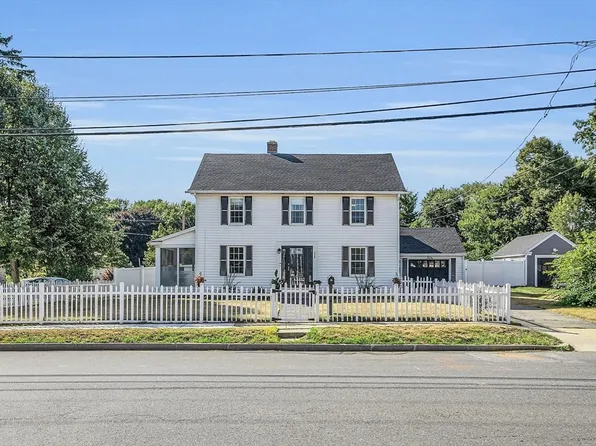 114 Pleasant St, Methuen, MA 01844