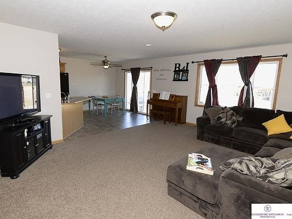4th image of 18914 Quinn Dr