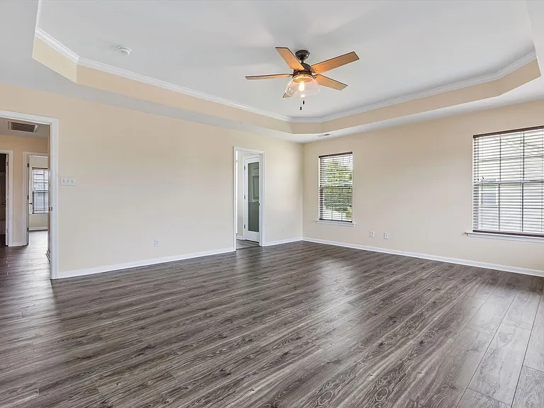 42 Kilverstone Way — Photo 26