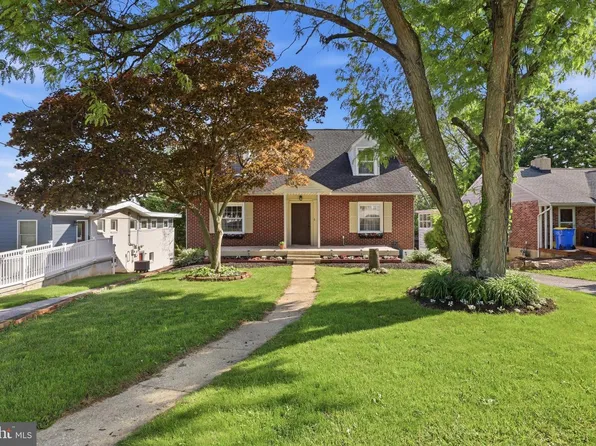 2006 S Queen St, York, PA 17403