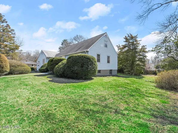 98 Monica Rd, Greenwich, CT 06831