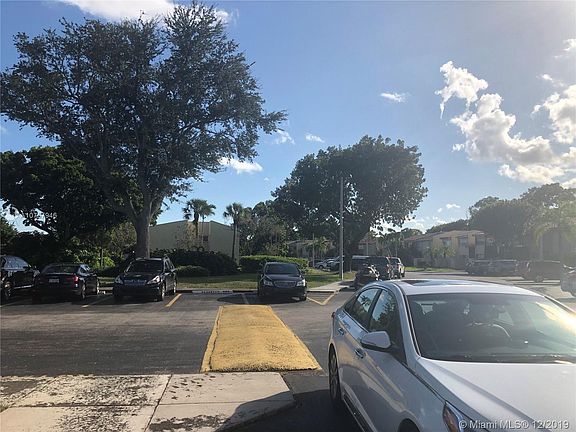 4th image of 14333 Kendale Lakes Cir #14333