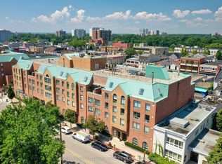 185 Robinson St #307, Oakville, ON