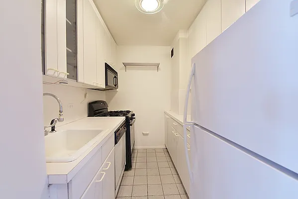 Rented by BSRG Realty | media 11