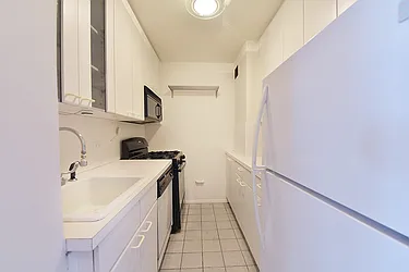 Rented by BSRG Realty