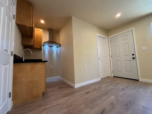 5306 Cimarron St #B7, Los Angeles, CA 90062