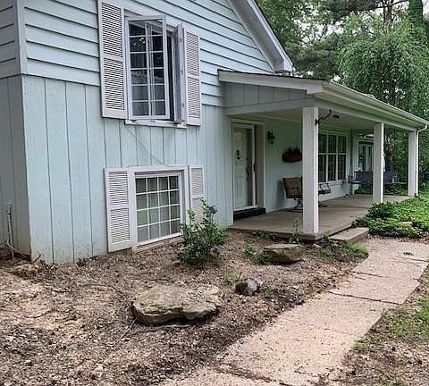 2nd image of 1027 Academy Dr