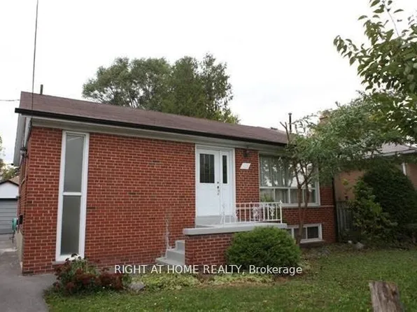 413 Fernleigh Cir S, Richmond Hill, ON L4C 1E7