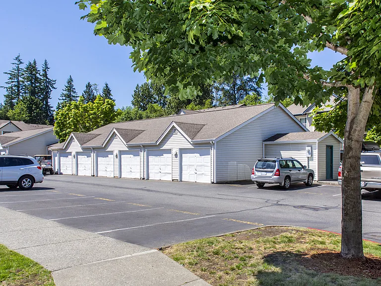 2050 Fraser St — Photo 26