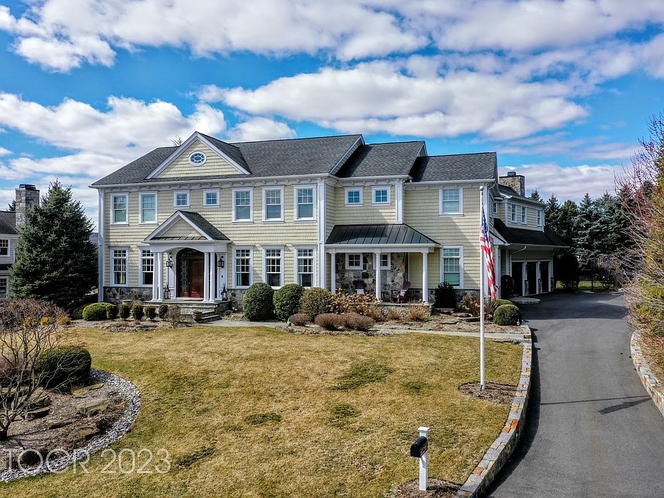 1st image of 681 Charnwood Dr