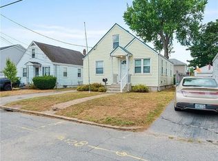 85 Manistee St, Pawtucket, RI 02861