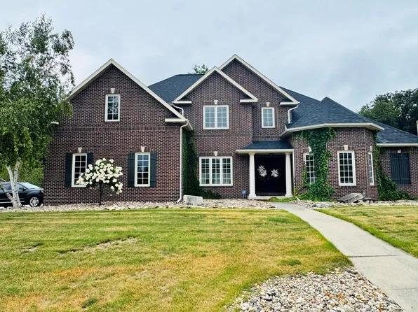 1751 Jonathan Dr, Fort Dodge, IA 50501