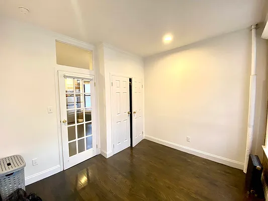 Rented by Douglas Elliman | media 21