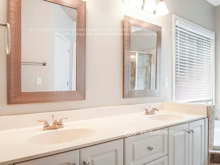 1119 E Shoreview Rd — Photo 17