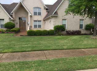 9354 Barkley Gate Dr, Collierville, TN 38017
