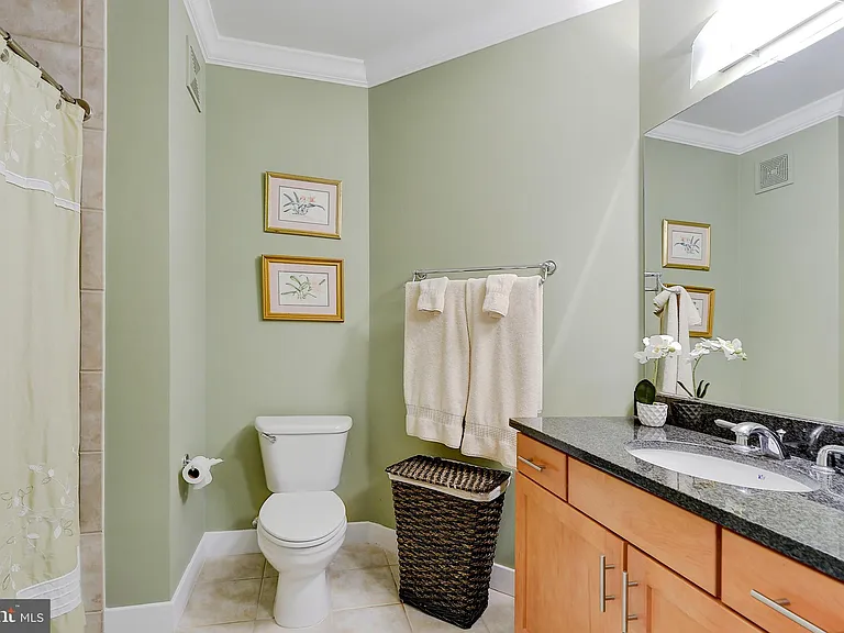 1800 Wilson Blvd #310 — Photo 22