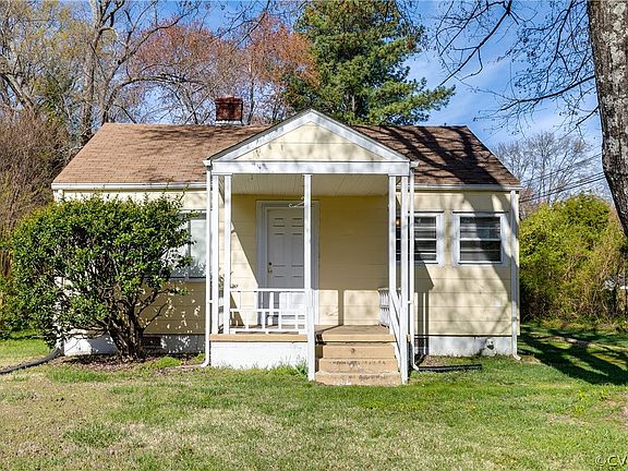 2nd image of 1024 Halsey Ln