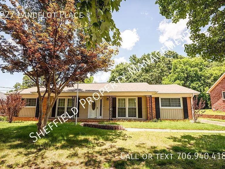 2227 Lancelot Pl — Photo 24