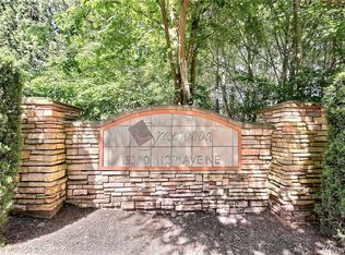 15300 112th Ave NE APT B207, Bothell, WA 98011