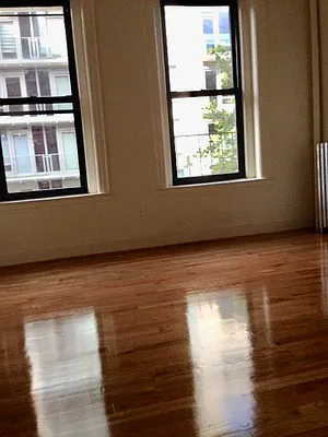 Rented by Warren T Real Estate Corp. | media 15