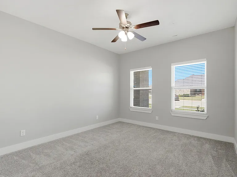 6609 Desert Willow Trl — Photo 26