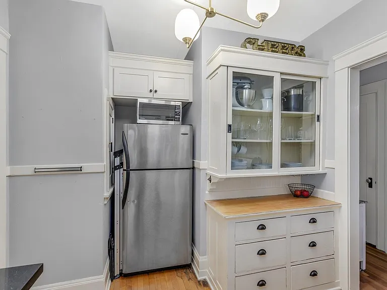 118 NW King Ave #2 — Photo 10