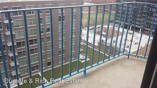 2nd image of 1250 N La Salle Dr APT 1709