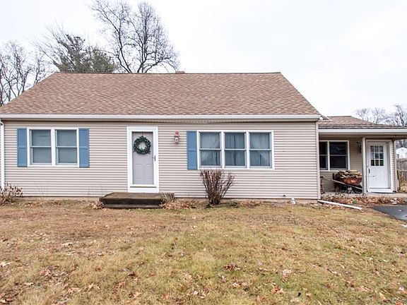 3rd image of 27 Brent Dr