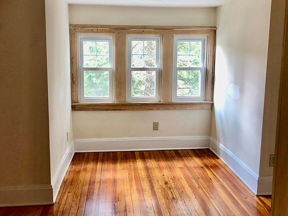 5th image of 12795 Cedar Rd APT 3