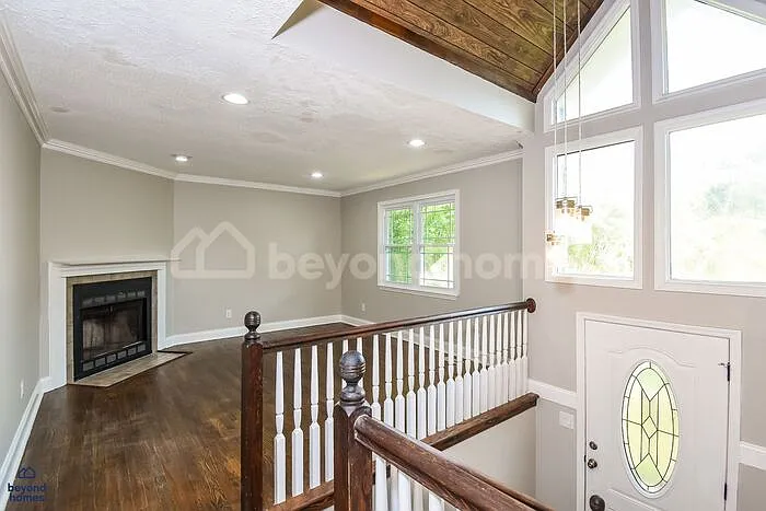 3230 Social Cir — Photo 4