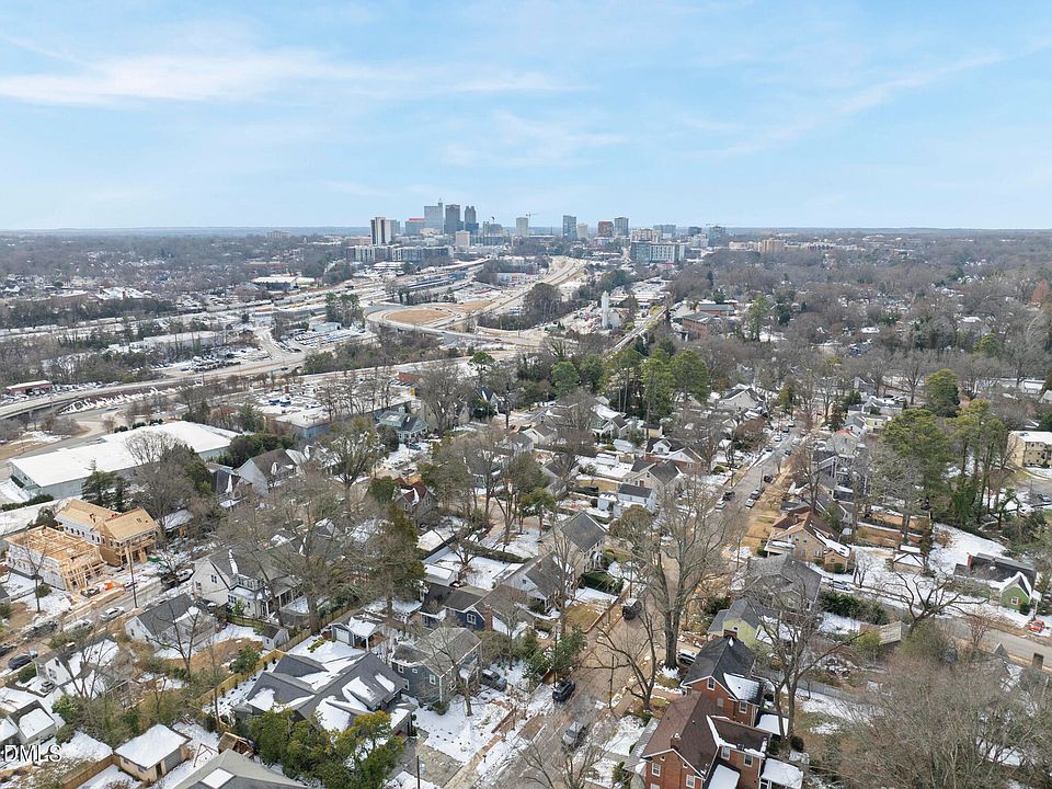 1st image of 325 Morrison Ave