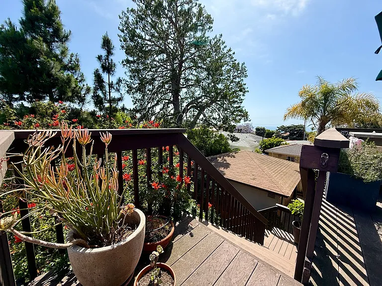 4221 Hill St — Photo 37