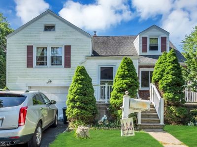 37 Congressional Pkwy, Livingston, NJ, 07039