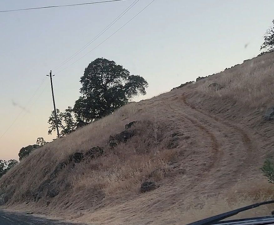 2nd image of 2497 Ranchito Dr