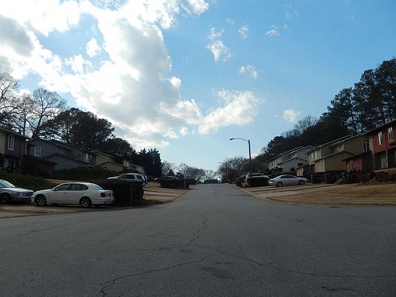 5th image of 1724 Wynndowne Trl SE