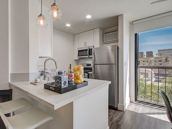 2nd image of 333 S Kingsley Dr APT 223