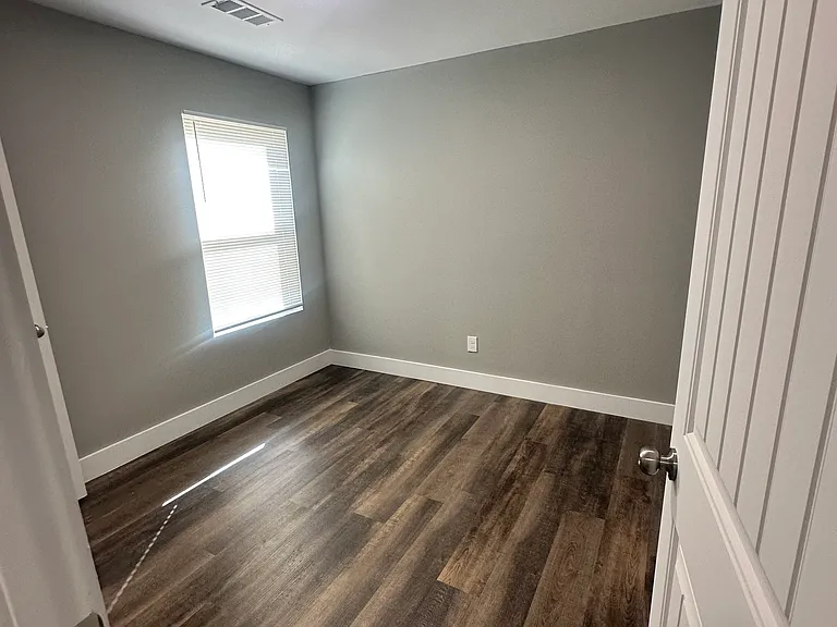745 N Bingham St — Photo 7