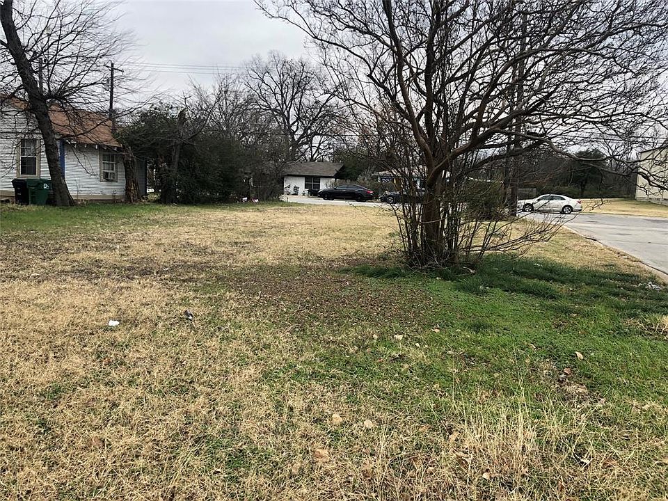 2nd image of 1001 E Hickory St Lot 20