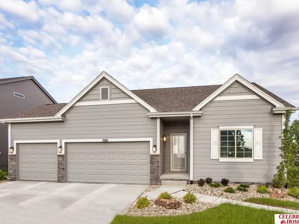 11113 King St, Omaha, NE 68142