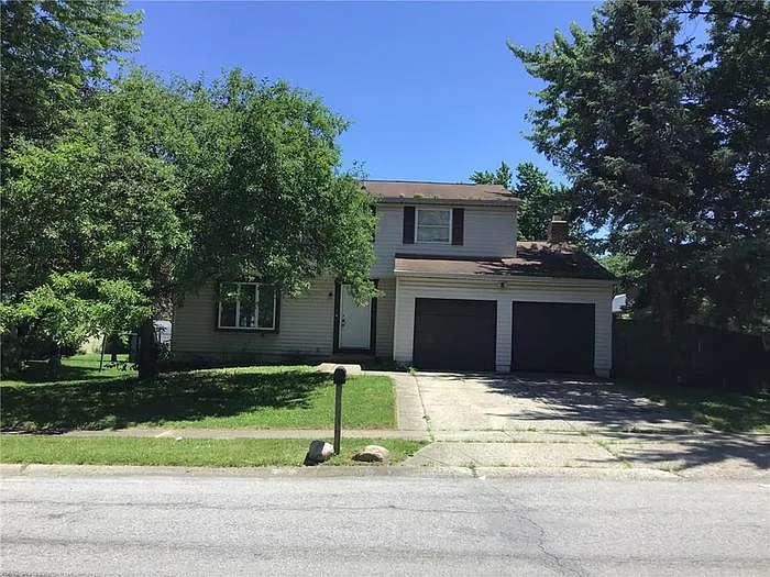 2507 Sheffield Dr photo 1