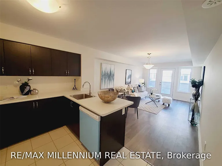 60 Parrotta Dr #279 — Photo 5